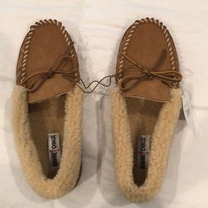 NWT Men’s Minnetonka Moccasins